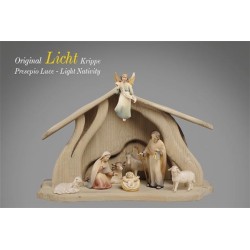 LI Set 8 Figuren + Familienstall Licht